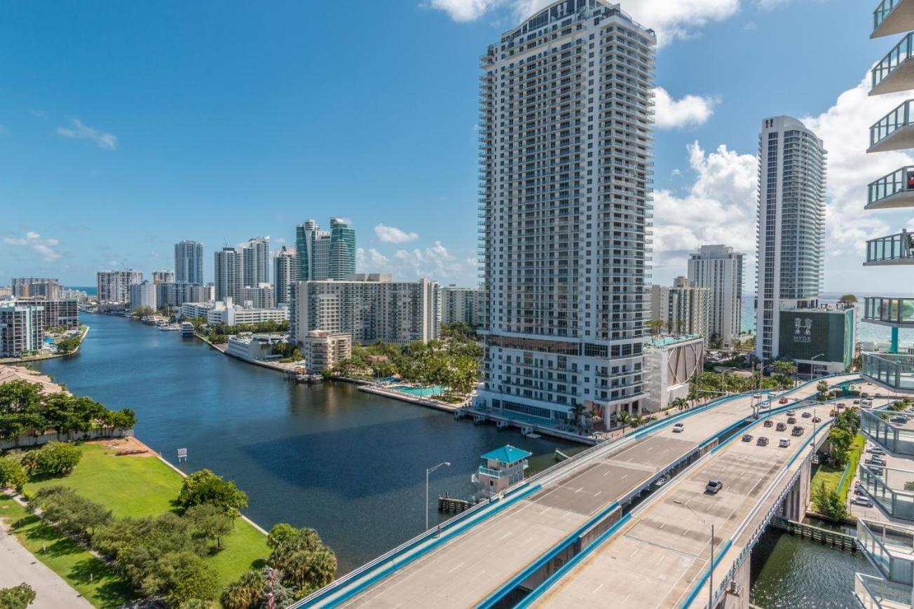 Modern One Bedroom Rental At Beach Walk Resort Miami 18Th Floor Hallandale Beach Esterno foto